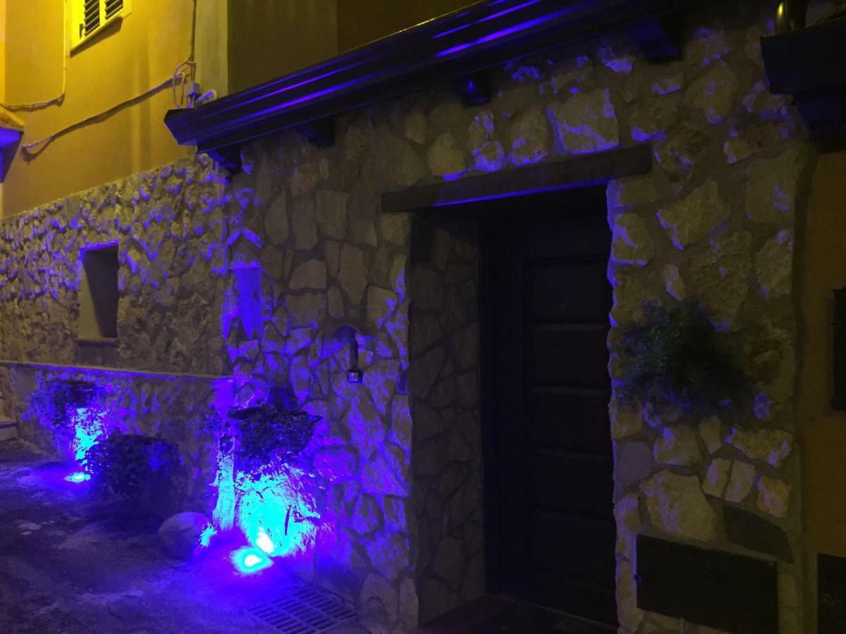 La Casetta Di Elena Lamezia Terme Buitenkant foto